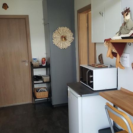Hvíta húsið, Kirkjubraut 48 Apartamento Höfn Exterior foto