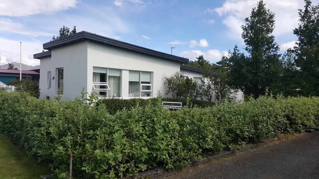 Hvíta húsið, Kirkjubraut 48 Apartamento Höfn Exterior foto