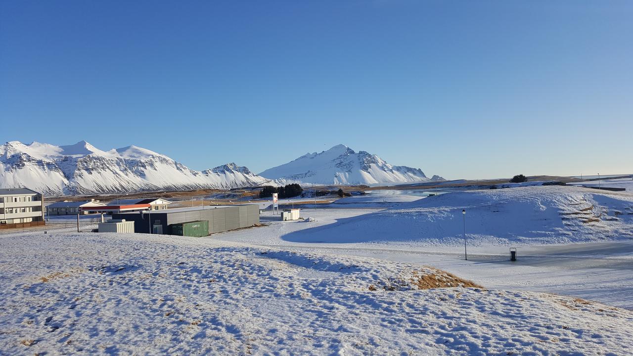 Hvíta húsið, Kirkjubraut 48 Apartamento Höfn Exterior foto