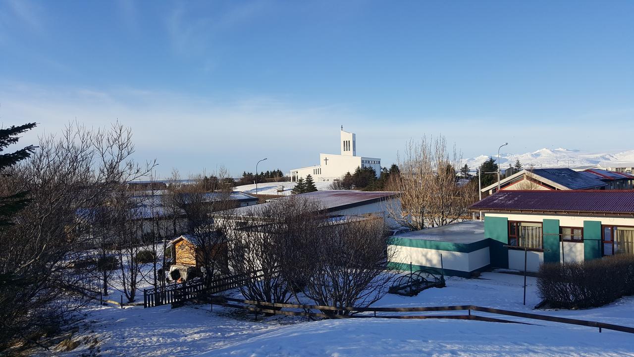 Hvíta húsið, Kirkjubraut 48 Apartamento Höfn Exterior foto